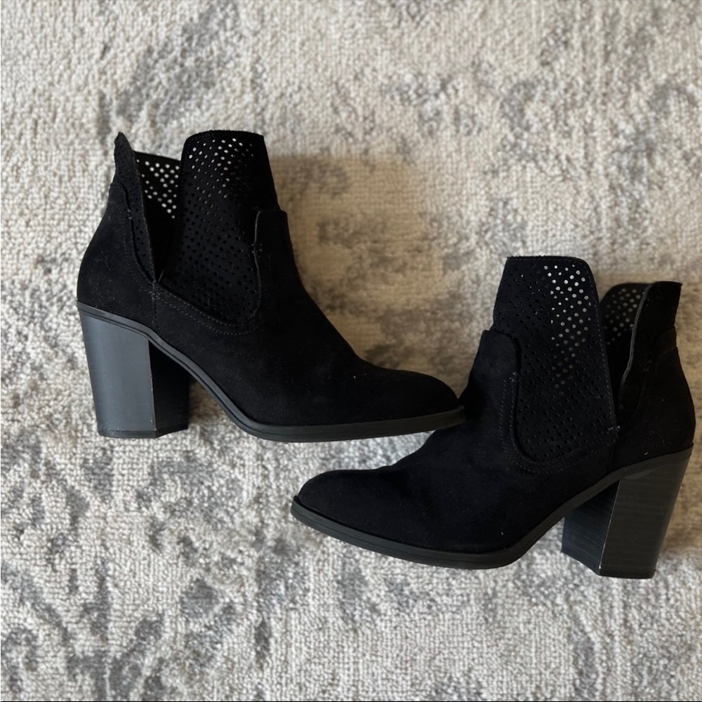 Express black bootie heels size 7.5- suede material.